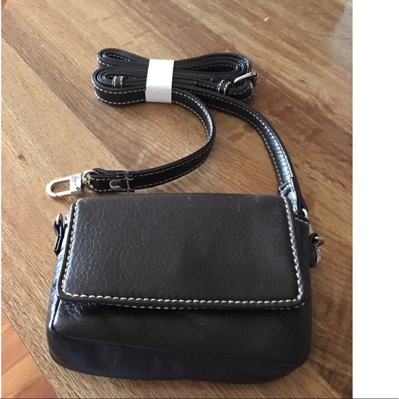 Thirty-One Handbags - Thirty-One Crossbody Purse Black